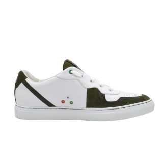 Sneakers in pelle bianca e camoscio verde Sneakers in pelle bianca e camoscio verde